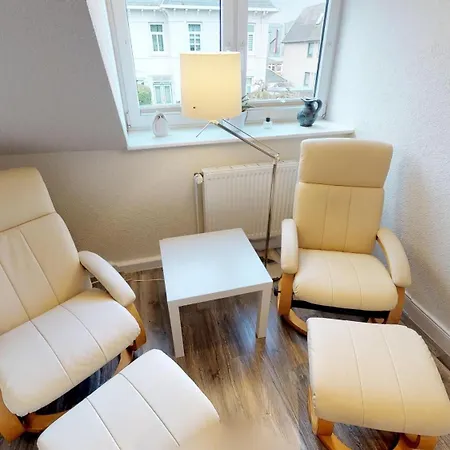 Haus Friedrichstr. 16 *