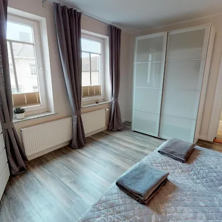 Haus Friedrichstr. 16 *