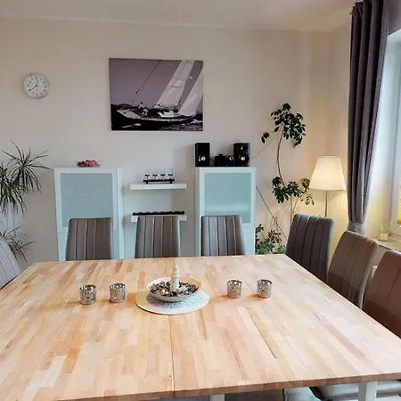 Haus Friedrichstr. 16 Vakantiehuis Laboe